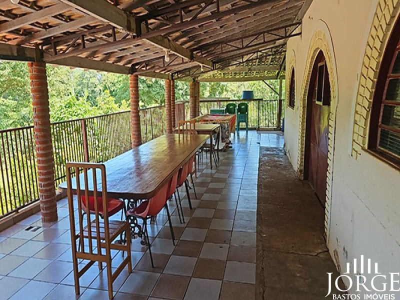 Maravilhosa Chácara em Porto Ferreira