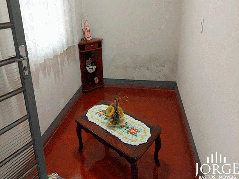 Casa no Conj. Habitacional Etore Marquezelli