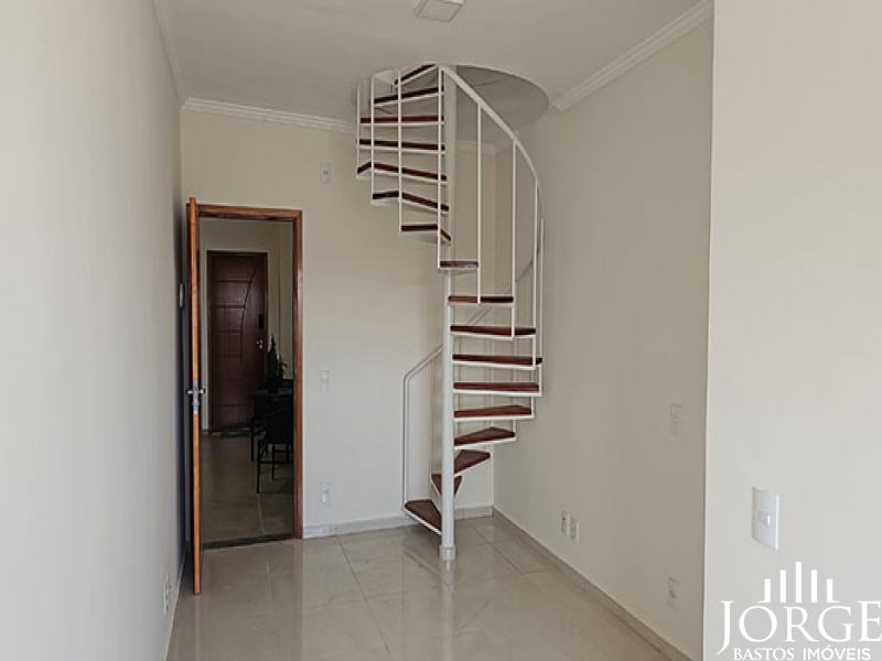 COBERTURAS NO CONDOMÍNIO RESIDENCIAL SANTA ROSA 