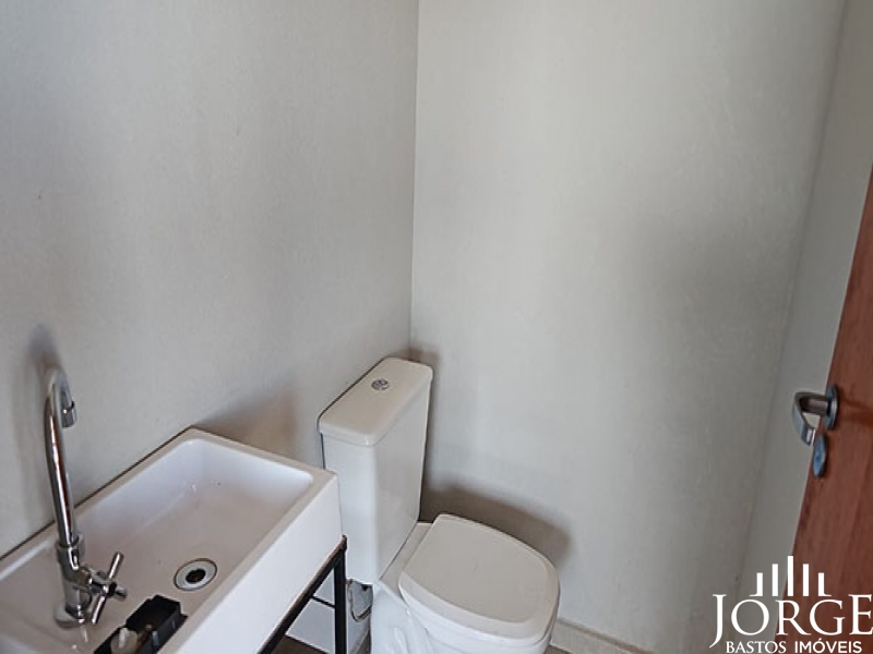 COBERTURAS NO CONDOMÍNIO RESIDENCIAL SANTA ROSA 